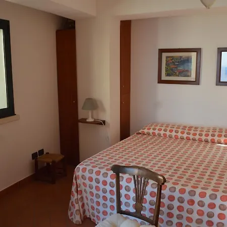 Le Piccole Grotte Bed & Breakfast Scilla
