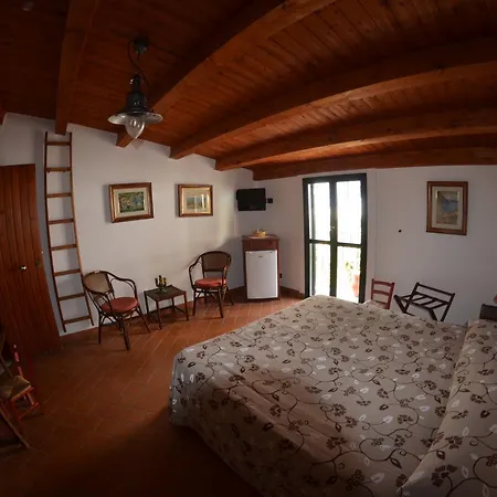 Le Piccole Grotte Scilla
