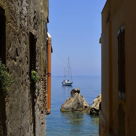 Le Piccole Grotte Bed & Breakfast
