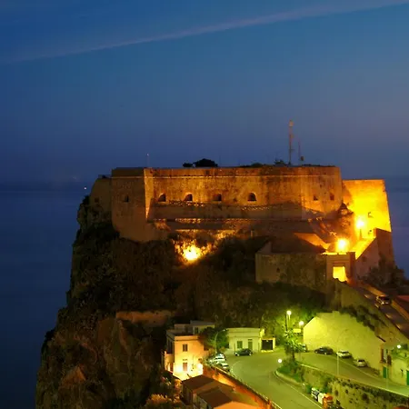 Le Piccole Grotte Bed & Breakfast