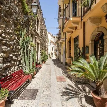 Le Piccole Grotte Bed & Breakfast Scilla